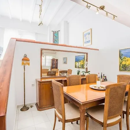 Family Getaway Apartment *